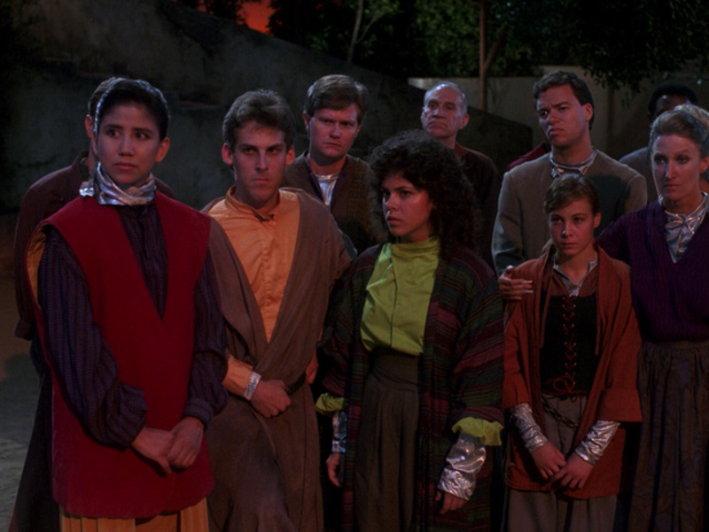 Illustration for article titled Los trajes más locos e increíbles de Star Trek: La nueva generación